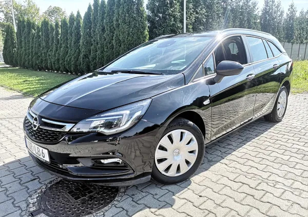 czerniejewo Opel Astra cena 55900 przebieg: 145000, rok produkcji 2019 z Czerniejewo